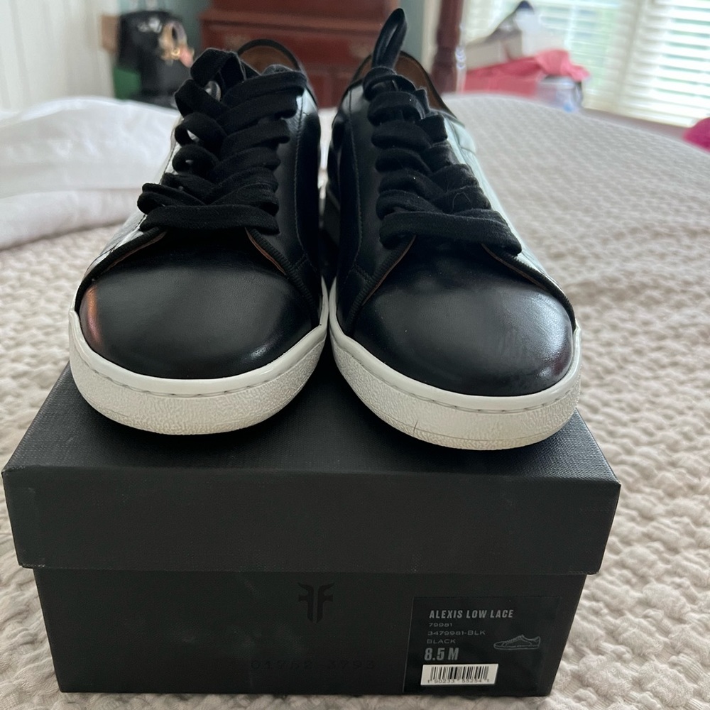 Frye Alexis Low Lace Sneakers